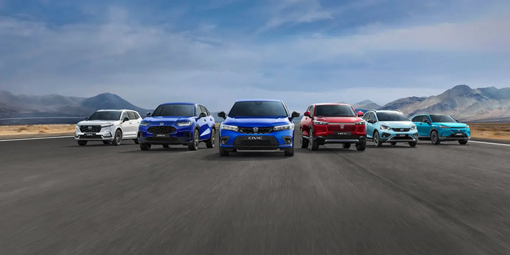 Ein Bild von 5 unterschiedlichen Autos. Link zu den aktuellen Automobil-Angeboten auf honda.de. Öffnet in einem neuen Tab.